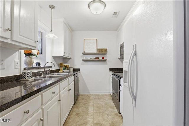 215 W Moss Creek Drive, Clayton, NC 27520