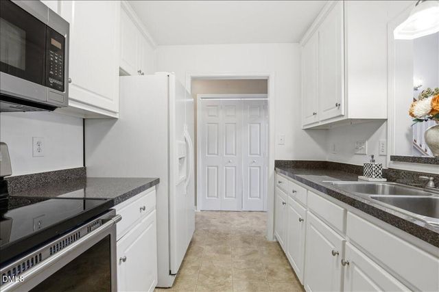 215 W Moss Creek Drive, Clayton, NC 27520