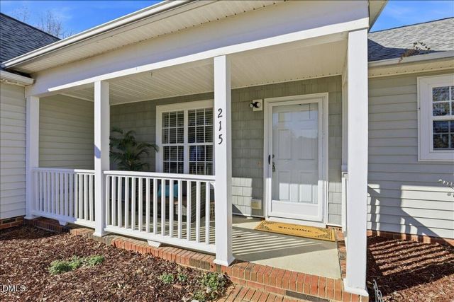 215 W Moss Creek Drive, Clayton, NC 27520