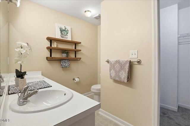 215 W Moss Creek Drive, Clayton, NC 27520