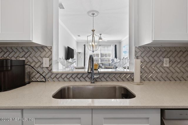 7990 BAYMEADOWS Road E 307, Jacksonville, FL 32256