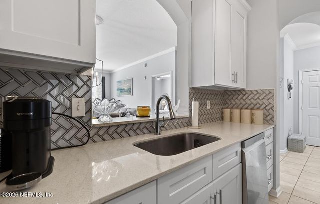 7990 BAYMEADOWS Road E 307, Jacksonville, FL 32256