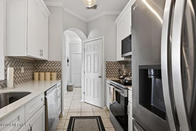 7990 BAYMEADOWS Road E 307, Jacksonville, FL 32256