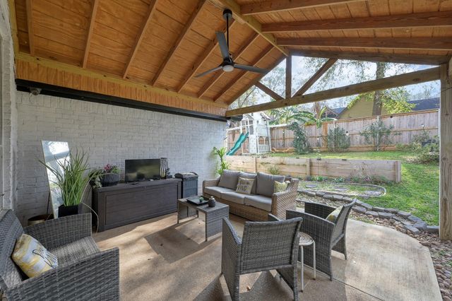 180 Park Way, Conroe, TX 77356