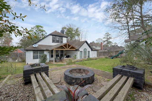 180 Park Way, Conroe, TX 77356