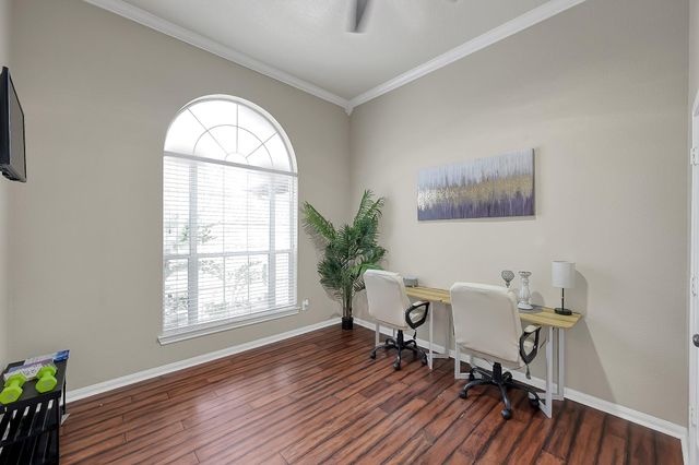 180 Park Way, Conroe, TX 77356