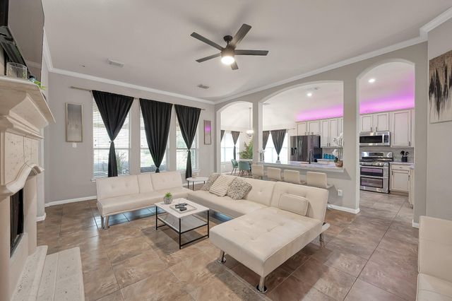 180 Park Way, Conroe, TX 77356