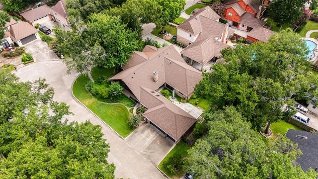 6919 Fawncliff Drive, Houston, TX 77069