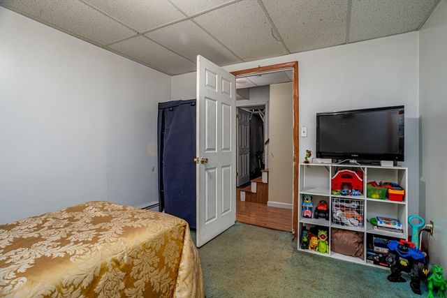 100 Shawna St, Fitchburg, MA 01420