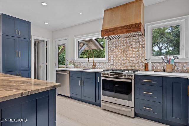 6001 E Governor John Sevier Hwy, Knoxville, TN 37924