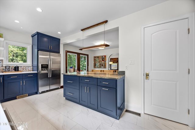 6001 E Governor John Sevier Hwy, Knoxville, TN 37924