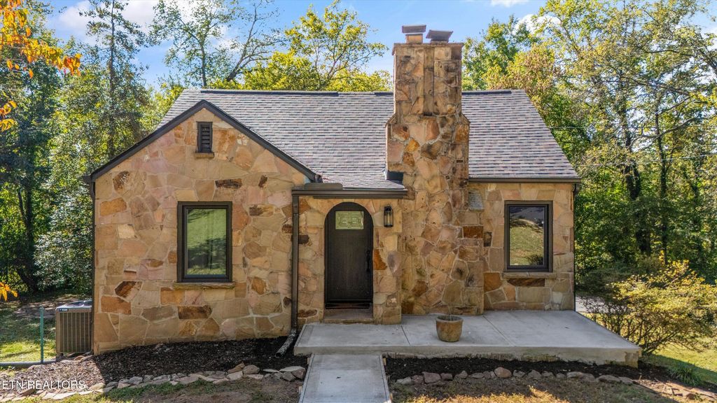 6001 E Governor John Sevier Hwy, Knoxville, TN 37924