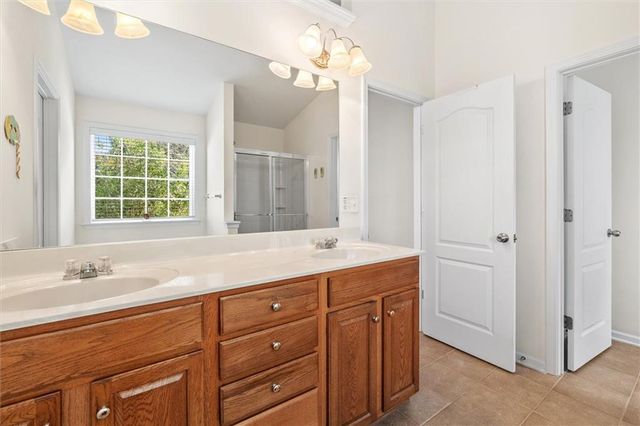 1092 S Creek Dr, Villa Rica, GA 30180