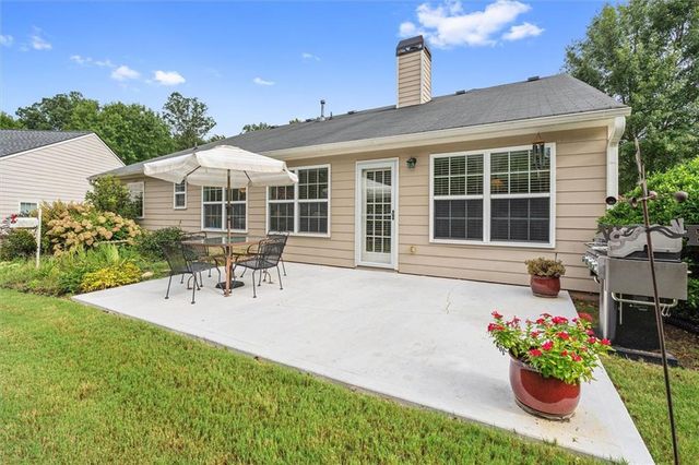 1092 S Creek Dr, Villa Rica, GA 30180