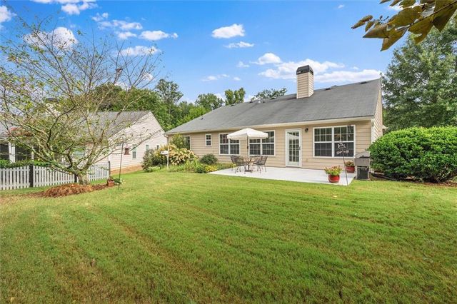 1092 S Creek Dr, Villa Rica, GA 30180