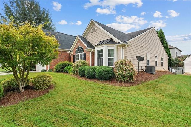 1092 S Creek Dr, Villa Rica, GA 30180