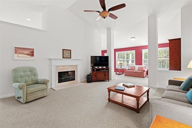 1092 S Creek Dr, Villa Rica, GA 30180