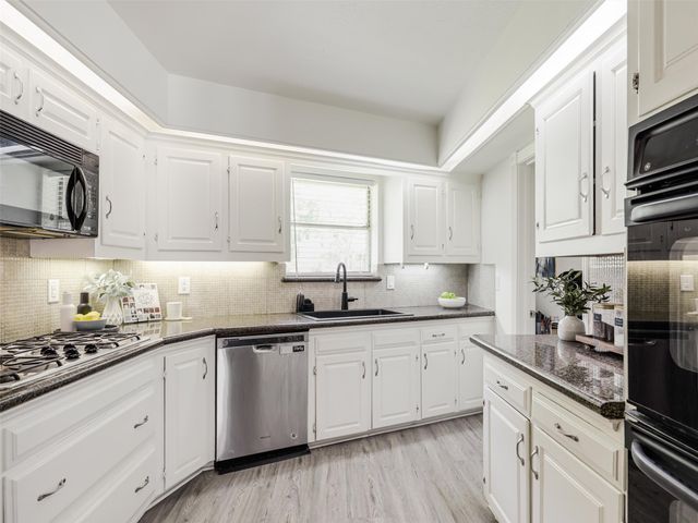 13436 Forestway Drive, Dallas, TX 75240