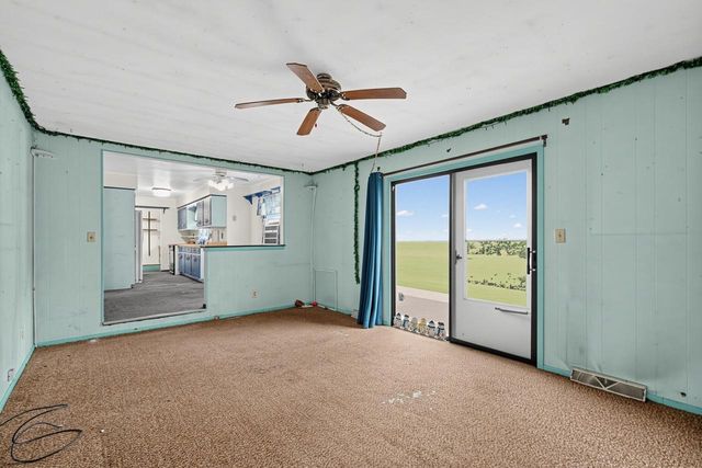 5320 S Tuckaway DRIVE, Greenfield, WI 53221