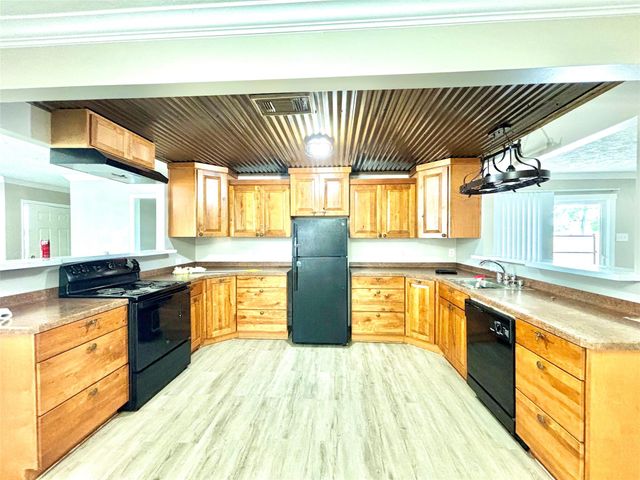 13034 Peoria Street, Houston, TX 77015