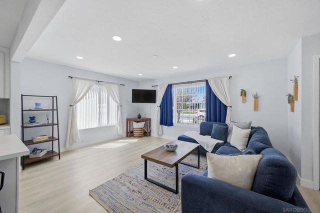 11131 Tyrolean Way, San Diego, CA 92126