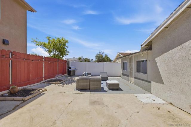 11131 Tyrolean Way, San Diego, CA 92126