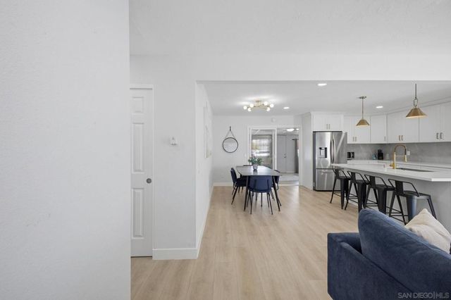 11131 Tyrolean Way, San Diego, CA 92126