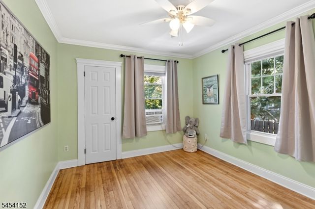 18 Stewart Pl, Fanwood Boro, NJ 07023
