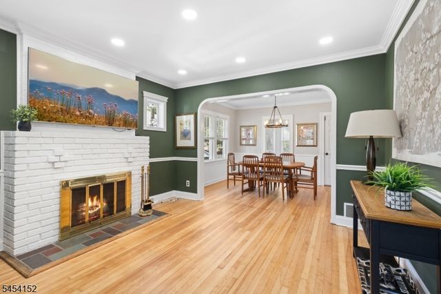 18 Stewart Pl, Fanwood Boro, NJ 07023