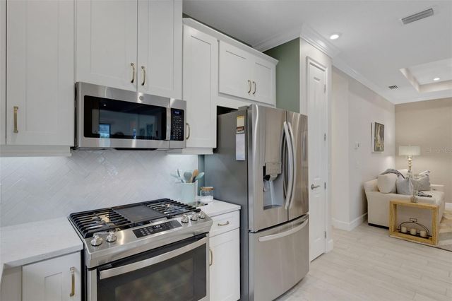 6324 PLATEAU COURT, Bradenton, FL 34203