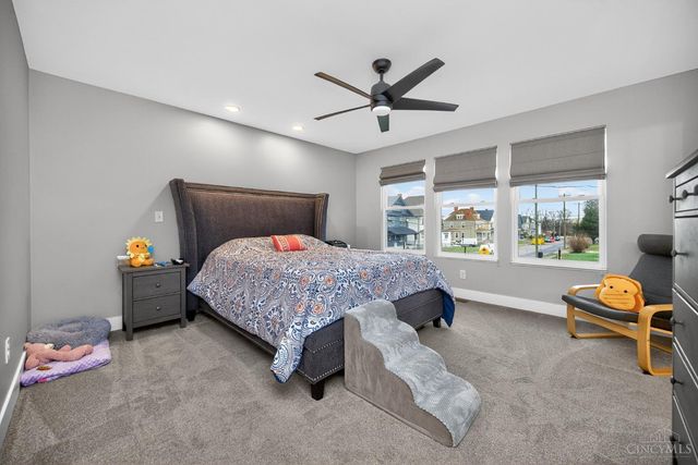 3572 Bevis Avenue, Cincinnati, OH 45207