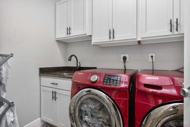 3572 Bevis Avenue, Cincinnati, OH 45207