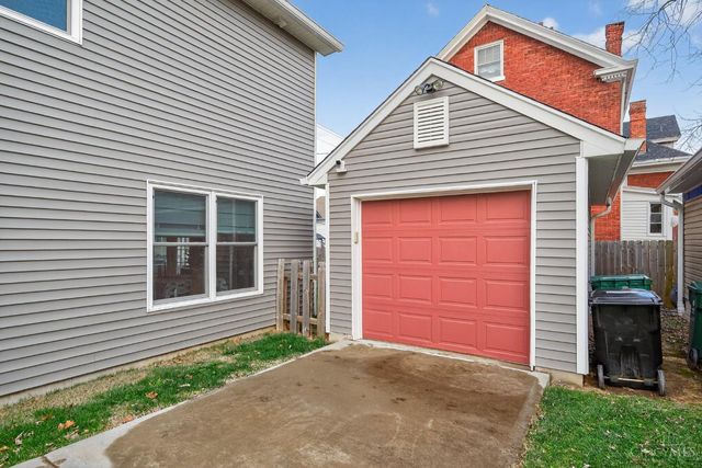 3572 Bevis Avenue, Cincinnati, OH 45207