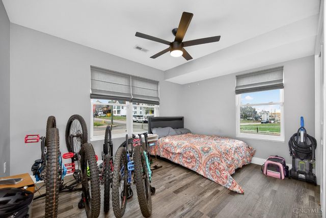 3572 Bevis Avenue, Cincinnati, OH 45207