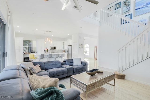 2675 Blue Cypress Lake CT, Cape Coral, FL 33909