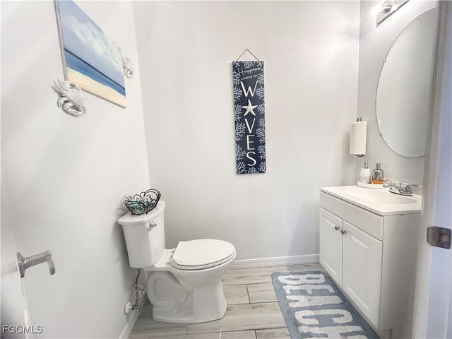 2675 Blue Cypress Lake CT, Cape Coral, FL 33909