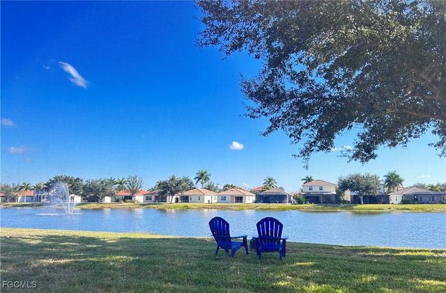 2675 Blue Cypress Lake CT, Cape Coral, FL 33909