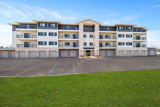 2034 W 75th Place 31, Merrillville, IN 46410