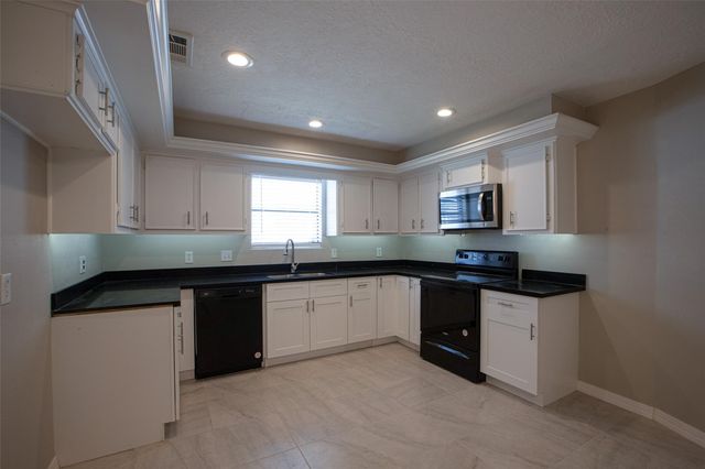 16042 Bear Hill Drive, Houston, TX 77084