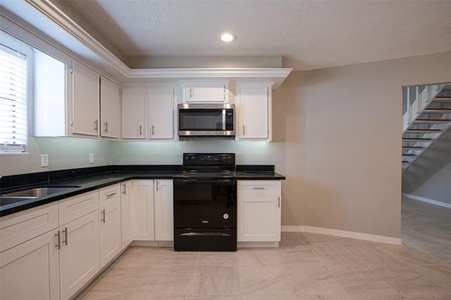 16042 Bear Hill Drive, Houston, TX 77084