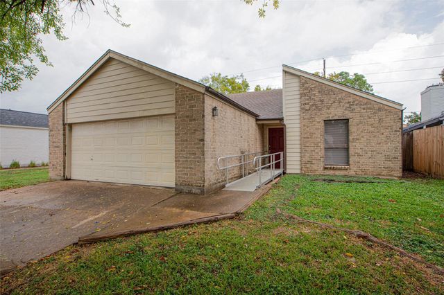 16042 Bear Hill Drive, Houston, TX 77084