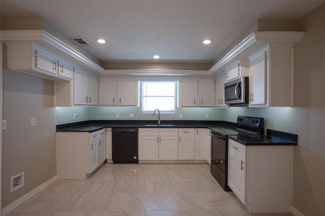 16042 Bear Hill Drive, Houston, TX 77084