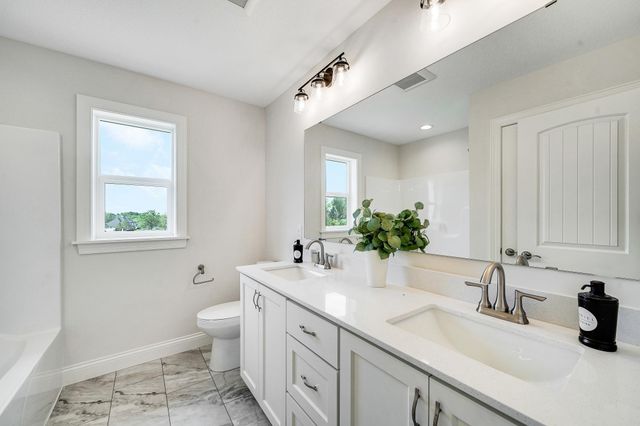 7164 Agate Trail, Inver Grove Heights, MN 55077