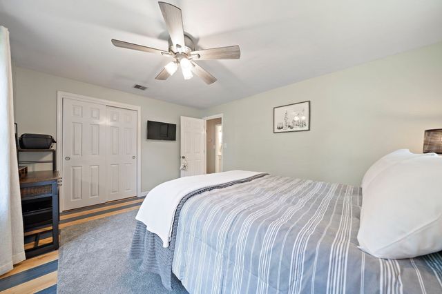 35 Braeburn Ct, Falmouth, MA 02536