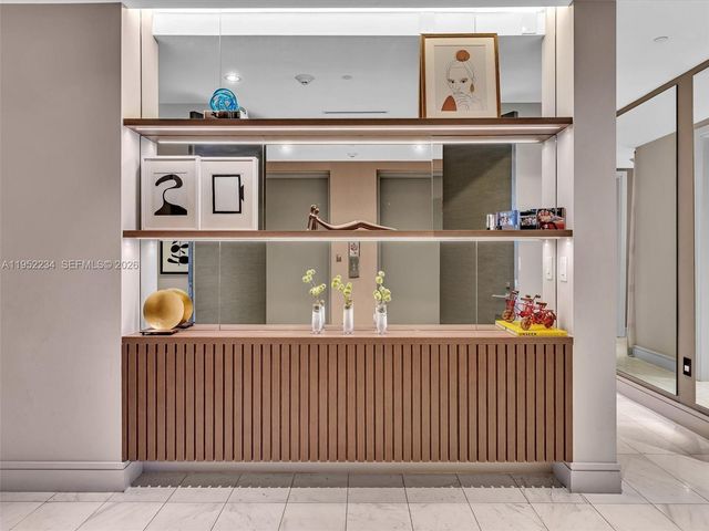 3300 NE 188th St 718, Aventura, FL 33180