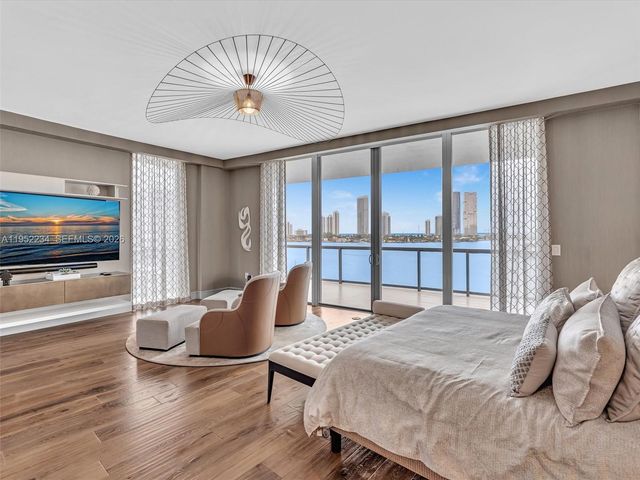 3300 NE 188th St 718, Aventura, FL 33180