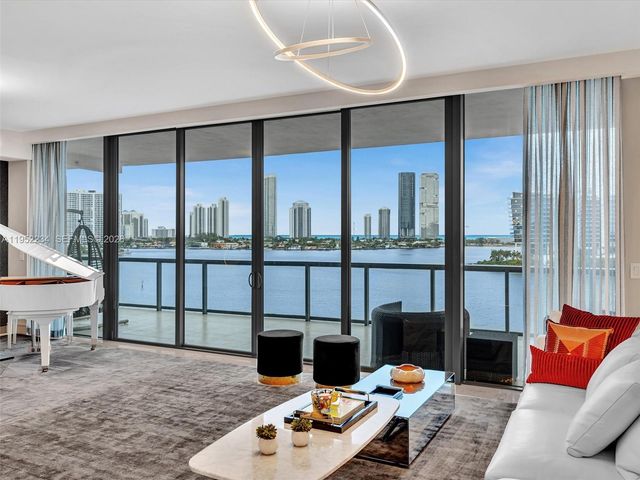 3300 NE 188th St 718, Aventura, FL 33180