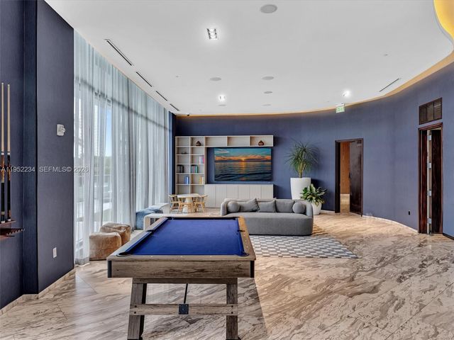 3300 NE 188th St 718, Aventura, FL 33180