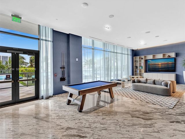 3300 NE 188th St 718, Aventura, FL 33180