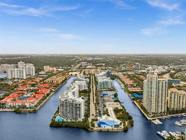 3300 NE 188th St 718, Aventura, FL 33180